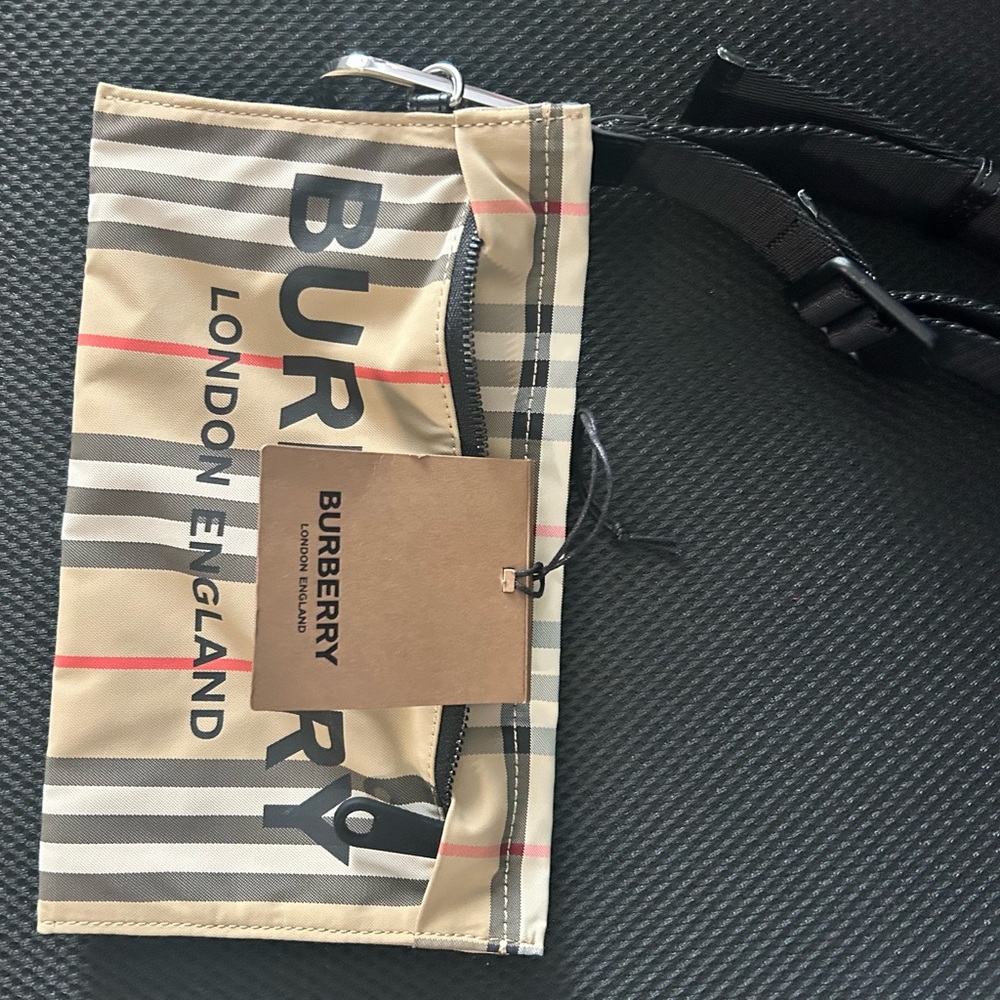 Burberry Ecru and Red Webbing Wristlet with strap - Picture 3 of 7